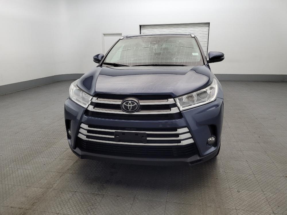used 2019 Toyota Highlander car, priced at $23,195