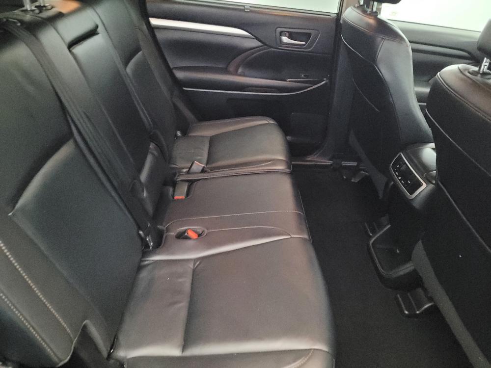 used 2019 Toyota Highlander car, priced at $23,195