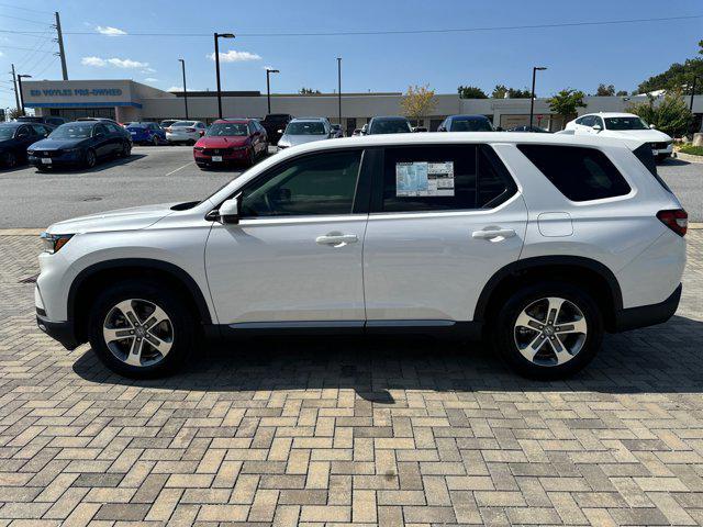 new 2025 Honda Pilot car, priced at $45,350