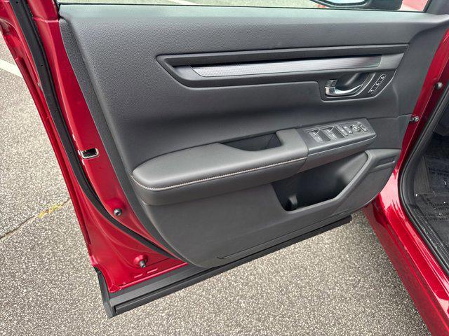 new 2026 Honda CR-V Hybrid car, priced at $40,575