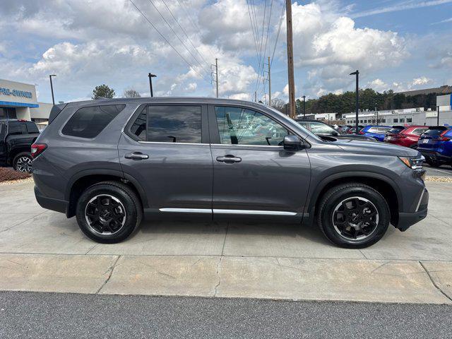 new 2025 Honda Pilot car, priced at $46,850