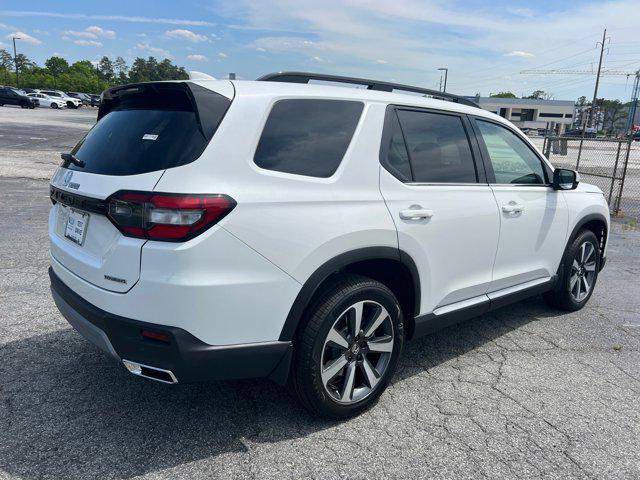 new 2025 Honda Pilot car, priced at $52,235