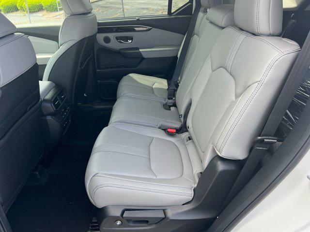 new 2025 Honda Pilot car, priced at $52,235