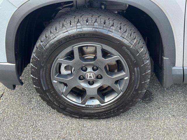 used 2024 Honda Pilot car, priced at $43,248