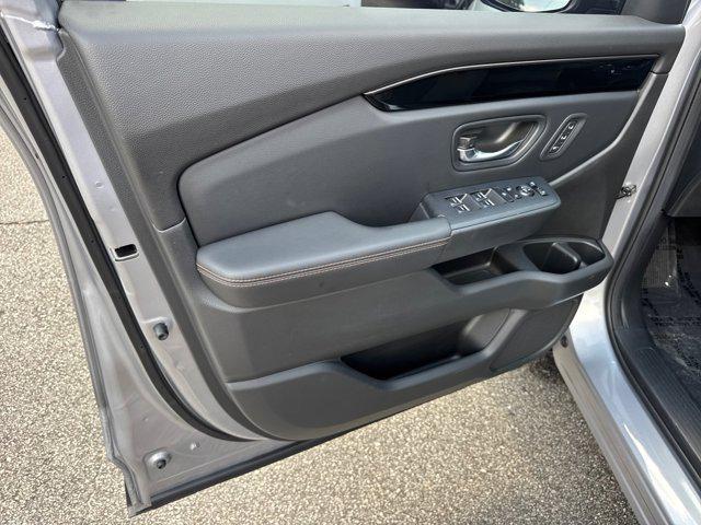 used 2024 Honda Pilot car, priced at $43,248