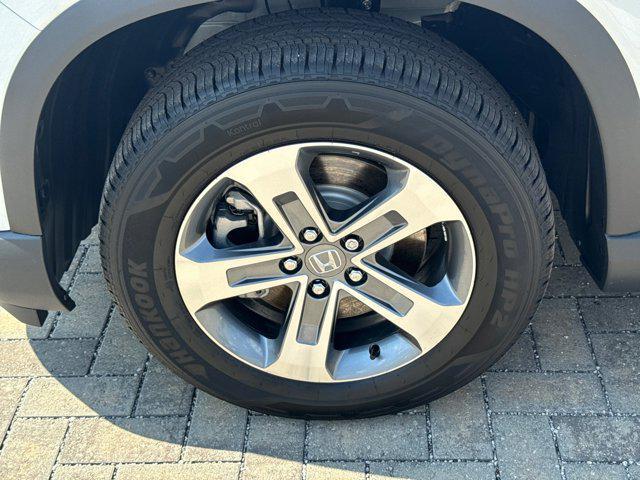 new 2025 Honda Pilot car, priced at $45,450