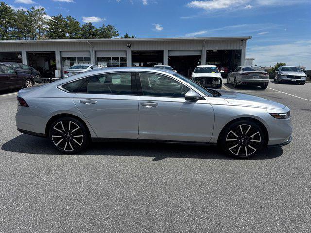 new 2025 Honda Accord Hybrid car, priced at $40,450
