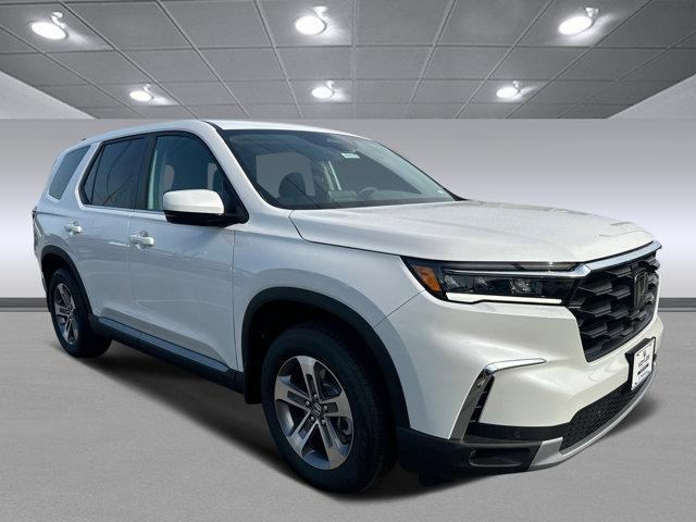 new 2025 Honda Pilot car, priced at $47,150