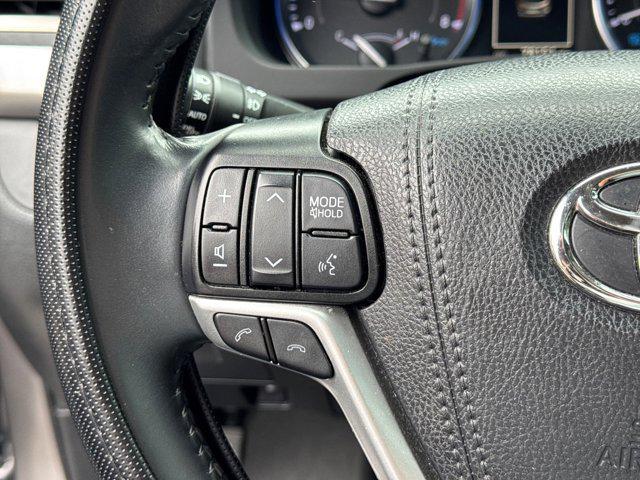 used 2019 Toyota Highlander car, priced at $26,991