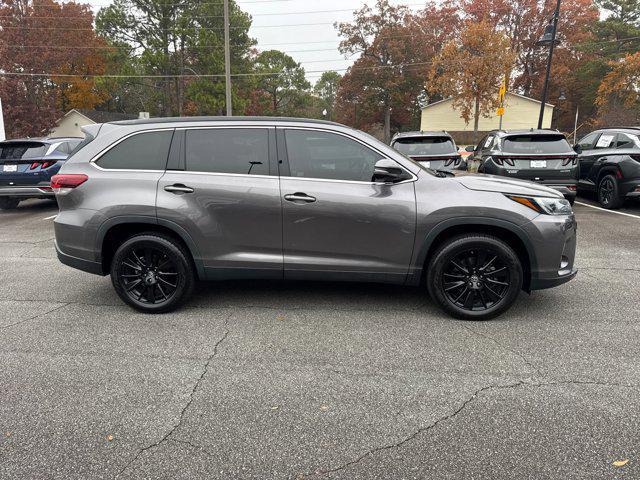used 2019 Toyota Highlander car, priced at $26,991