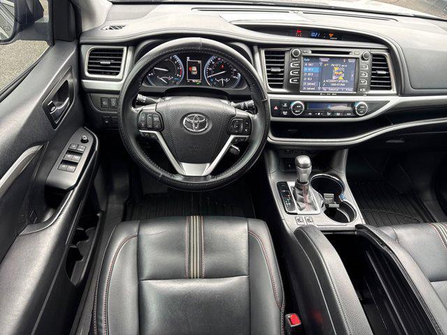 used 2019 Toyota Highlander car, priced at $26,991