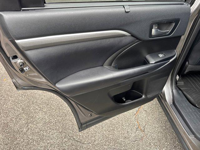 used 2019 Toyota Highlander car, priced at $26,991