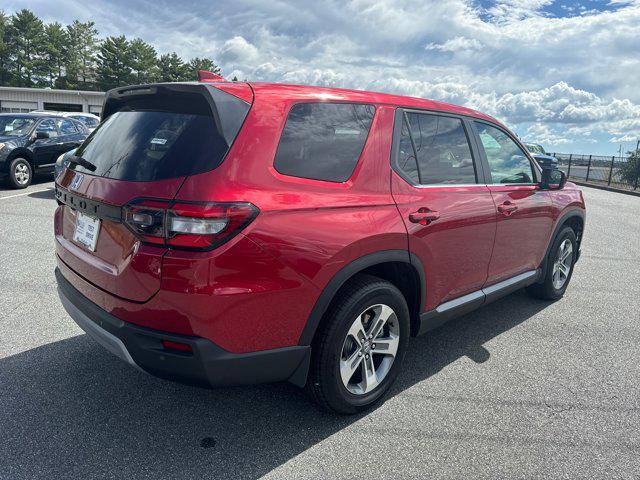 new 2025 Honda Pilot car, priced at $47,450