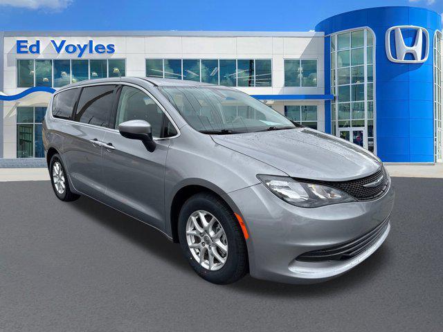 used 2017 Chrysler Pacifica car, priced at $12,988