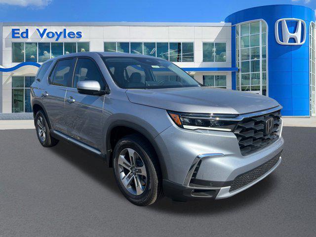 new 2025 Honda Pilot car, priced at $44,995