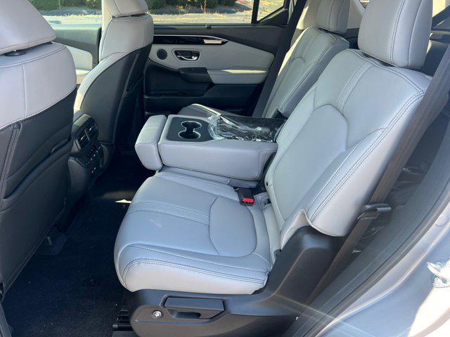 new 2025 Honda Pilot car, priced at $44,995