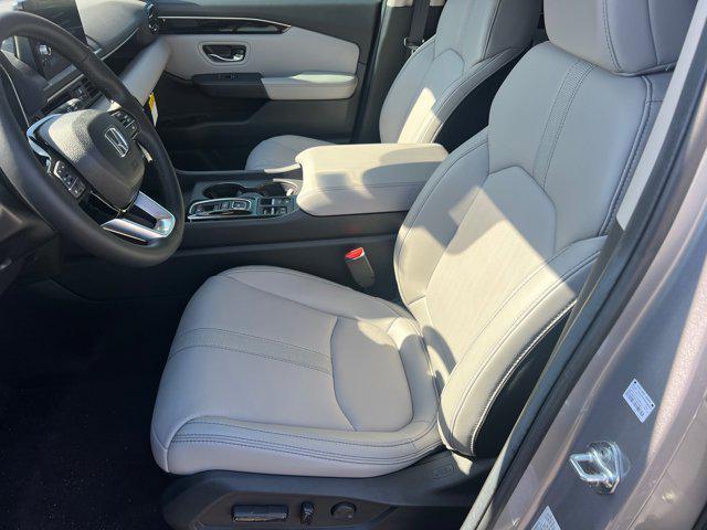 new 2025 Honda Pilot car, priced at $44,995