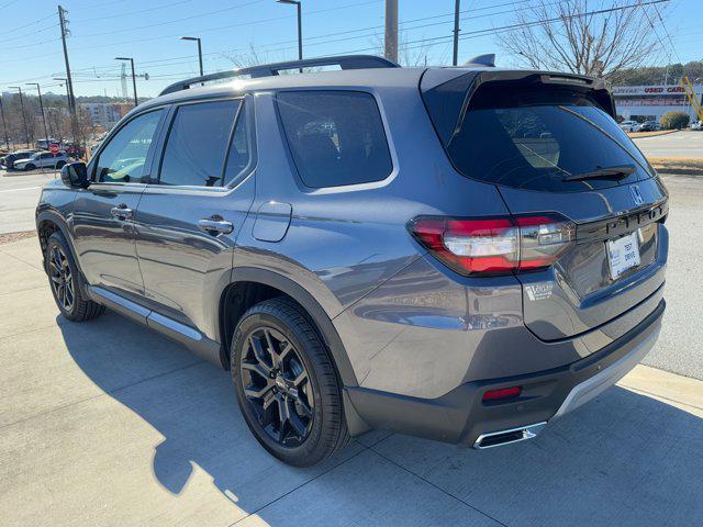 new 2025 Honda Pilot car, priced at $50,795