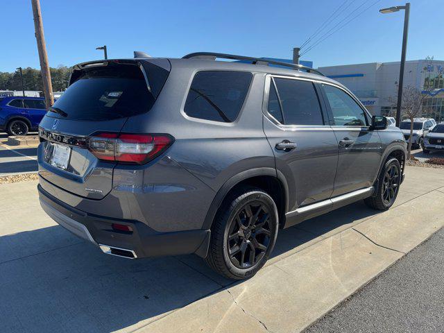 new 2025 Honda Pilot car, priced at $50,795