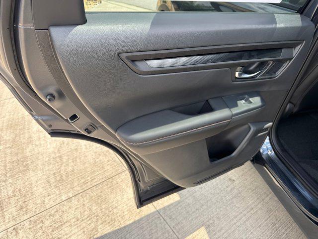 new 2026 Honda CR-V Hybrid car, priced at $40,175