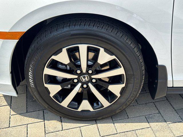 new 2026 Honda Odyssey car, priced at $46,140