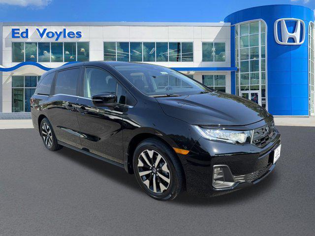 new 2026 Honda Odyssey car, priced at $44,290