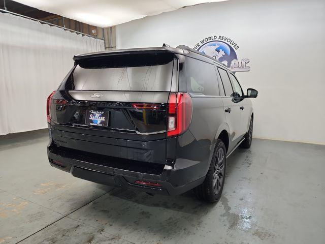 new 2025 Ford Expedition car, priced at $84,730