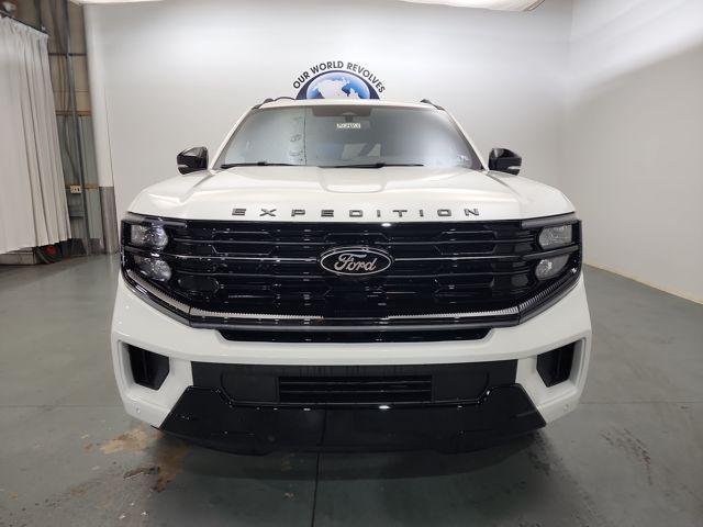 new 2025 Ford Expedition Max car, priced at $88,725
