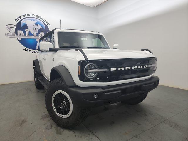 new 2025 Ford Bronco car, priced at $57,585