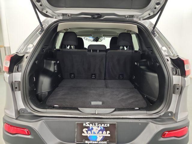 used 2016 Jeep Cherokee car, priced at $8,990