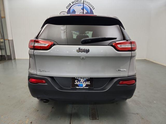 used 2016 Jeep Cherokee car, priced at $8,990