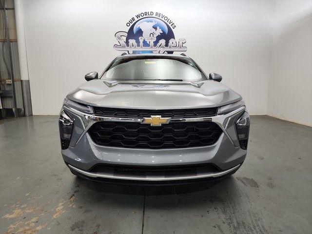 used 2024 Chevrolet Trax car, priced at $22,453