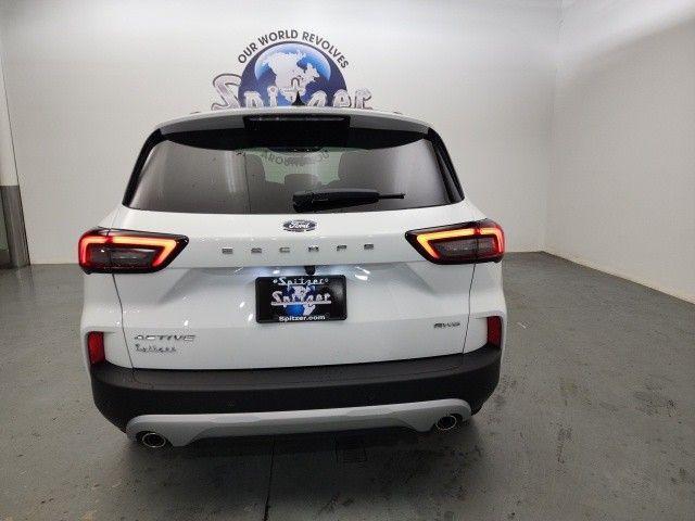 new 2025 Ford Escape car, priced at $33,013