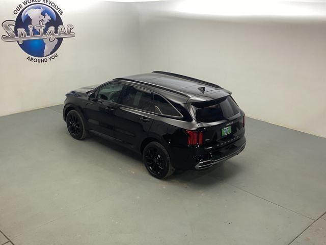 used 2022 Kia Sorento car, priced at $29,977