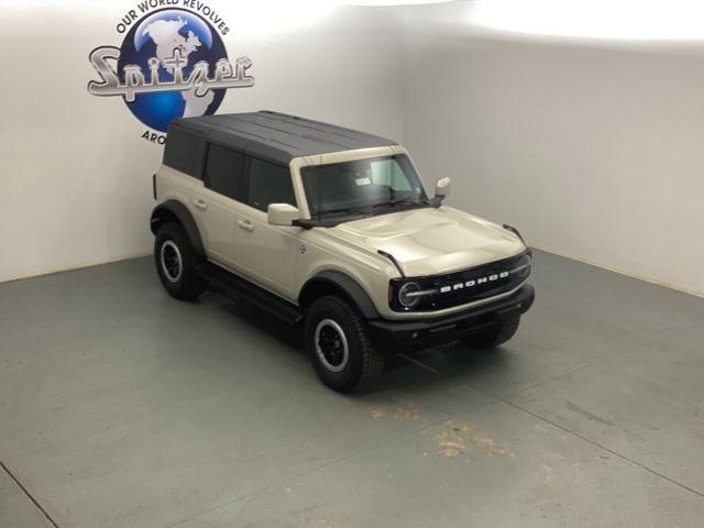 new 2025 Ford Bronco car, priced at $60,640