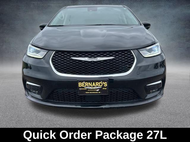 used 2024 Chrysler Pacifica car, priced at $29,749