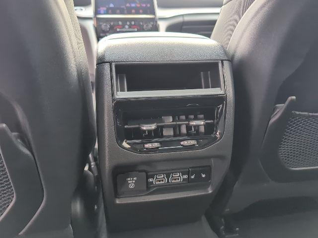 new 2025 Jeep Grand Cherokee car, priced at $46,488