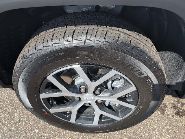 new 2025 Jeep Grand Cherokee L car, priced at $44,688