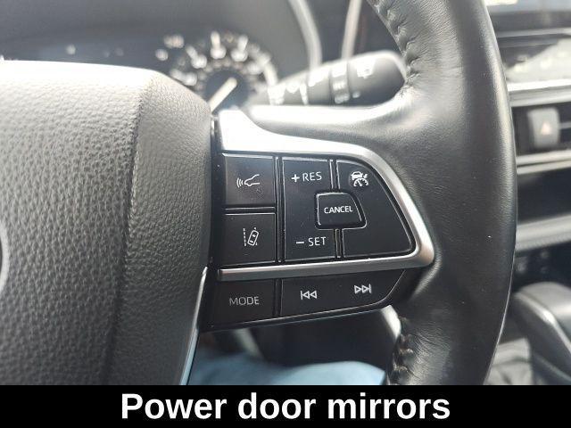 used 2021 Toyota Highlander car, priced at $27,999