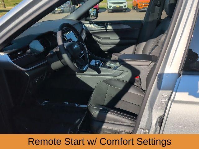 new 2025 Jeep Grand Cherokee L car, priced at $45,788