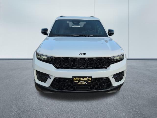 new 2025 Jeep Grand Cherokee car, priced at $43,888
