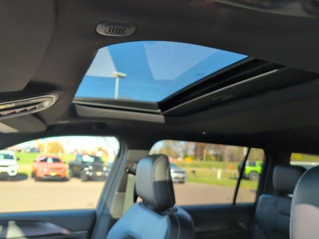 new 2025 Jeep Grand Cherokee L car, priced at $45,488