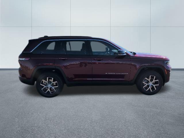 new 2025 Jeep Grand Cherokee car, priced at $43,888