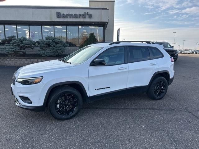 used 2023 Jeep Cherokee car, priced at $25,999