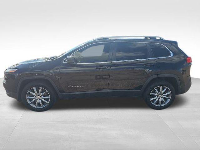 used 2018 Jeep Cherokee car, priced at $13,999