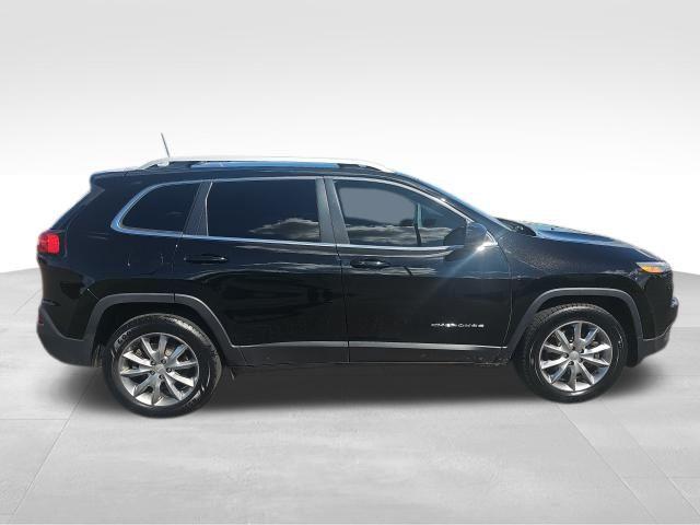 used 2018 Jeep Cherokee car, priced at $13,999