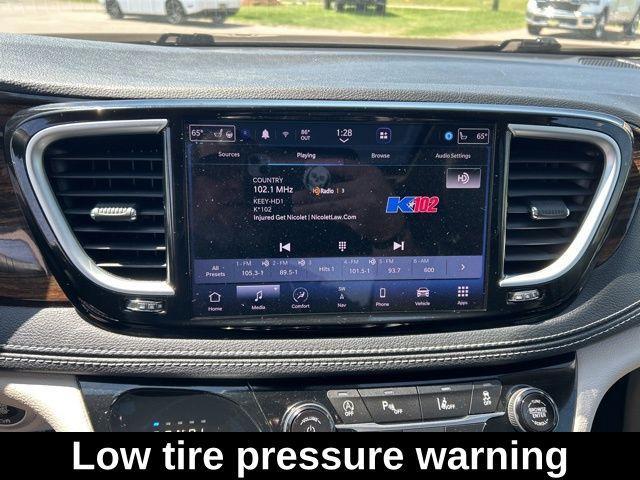 used 2023 Chrysler Pacifica car, priced at $29,999