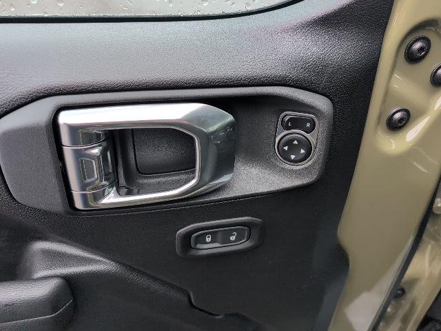 new 2025 Jeep Gladiator car, priced at $50,391