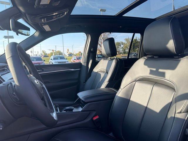 new 2025 Jeep Grand Cherokee car, priced at $48,888