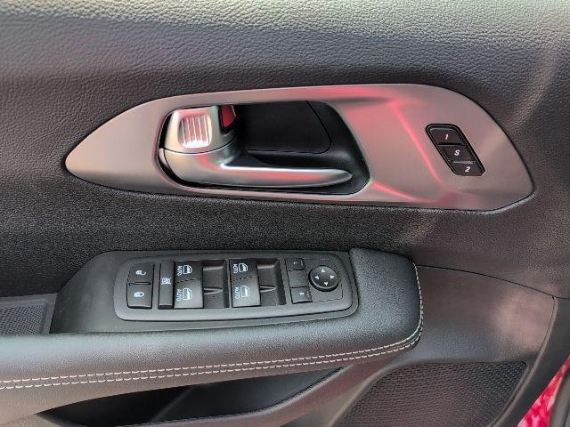 new 2026 Chrysler Pacifica car, priced at $39,988